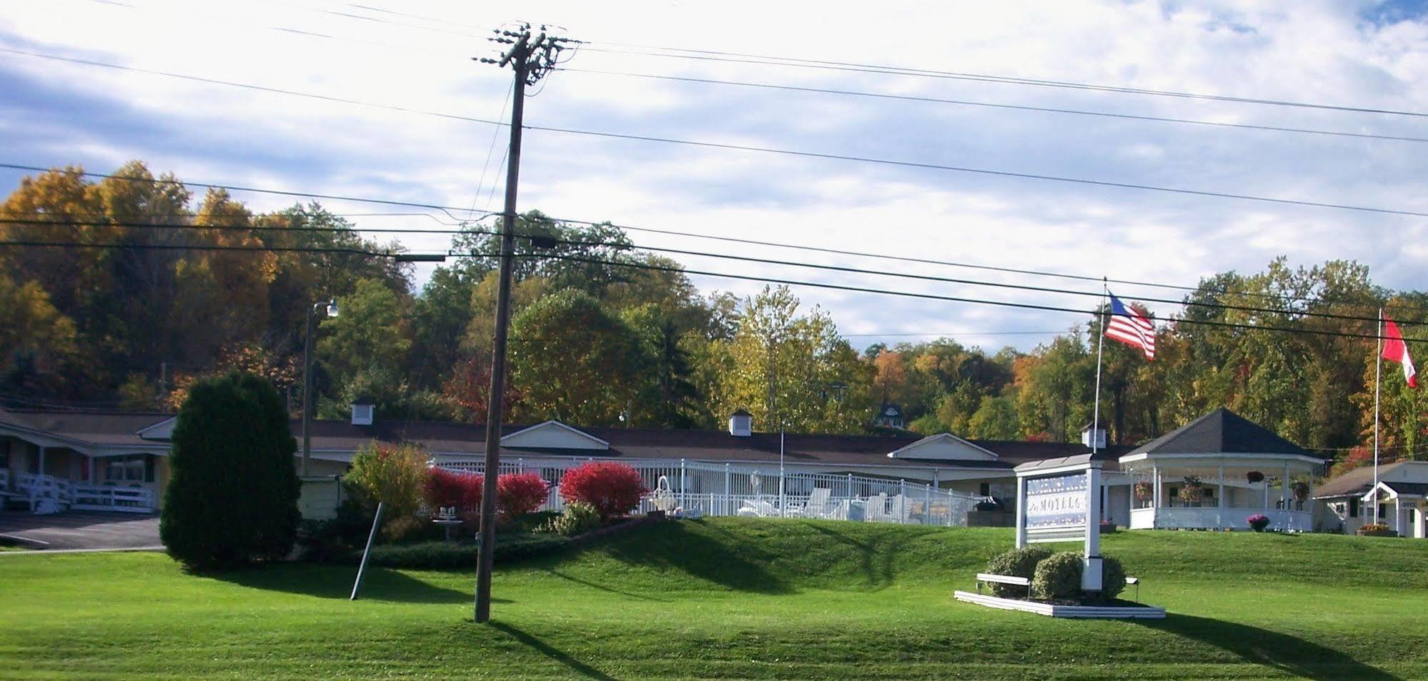 Longhouse Lodge Motel Watkins Glen Dış mekan fotoğraf